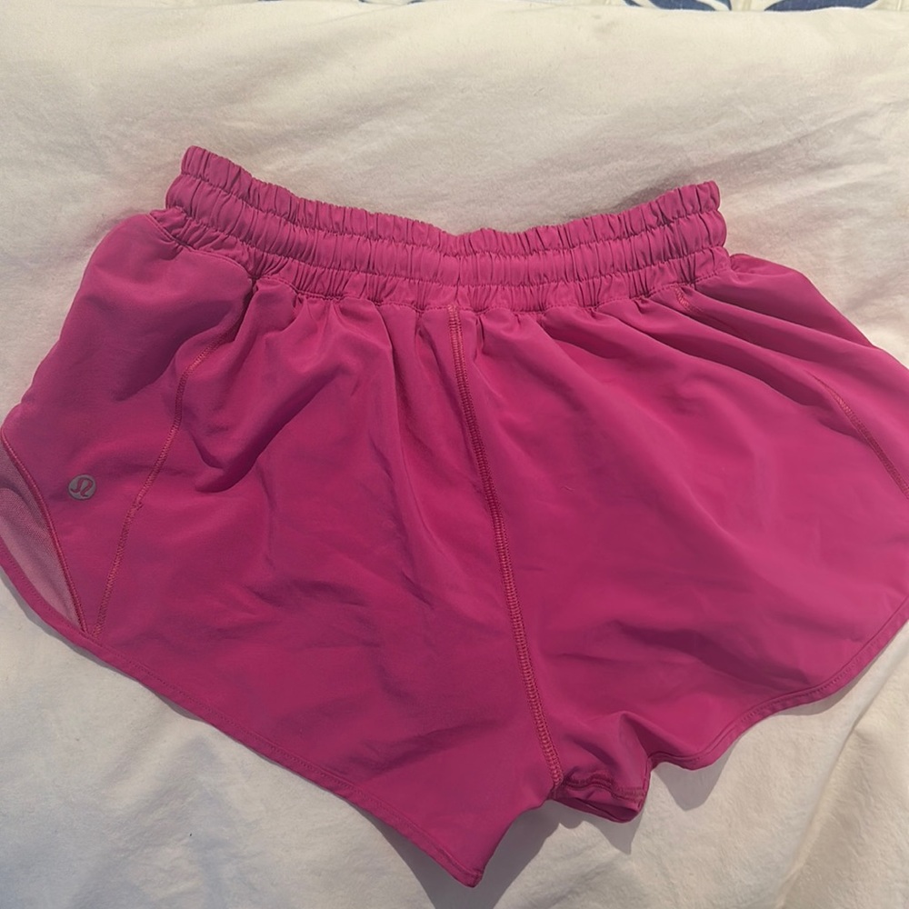 Hotty Hot High-Rise Lined Short 2.5"- size 4